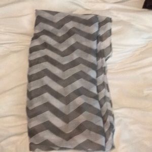 NWOT lightweight chevron infinity scarf
